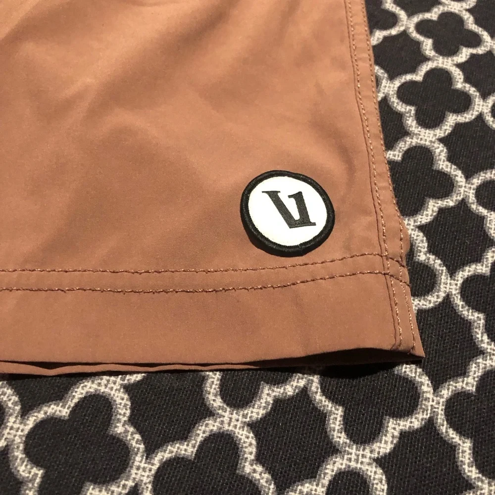 Vuori Kore Shorts Men XL Brown Red Lined V302 Athletic Stretch Gym Quick Dry HH6